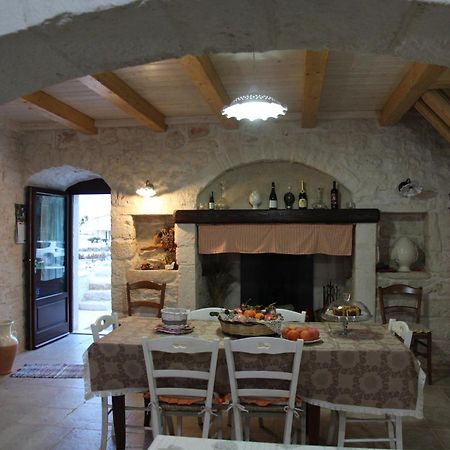 Bed and Breakfast Trulli Donna Isabella Locorotondo Exterior foto