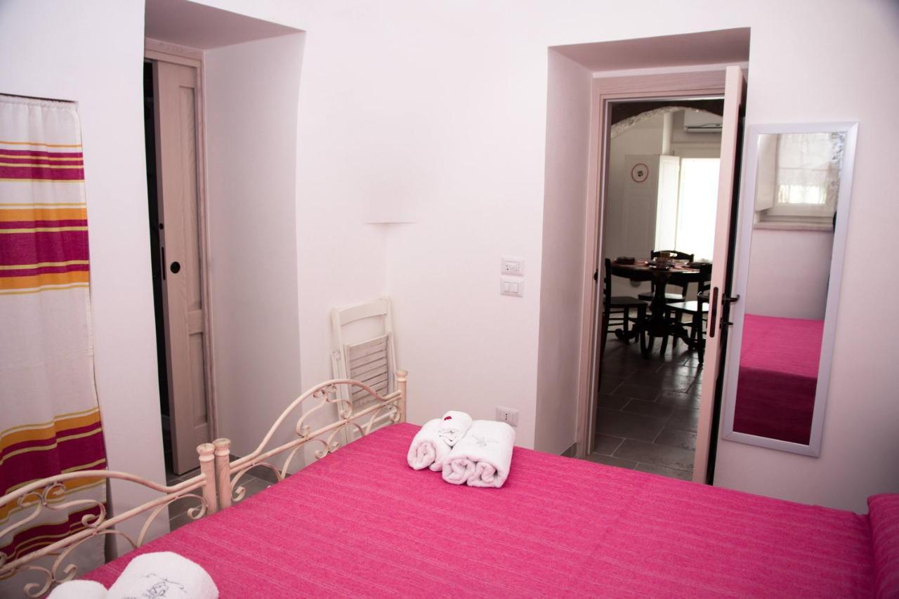 Bed and Breakfast Trulli Donna Isabella Locorotondo Exterior foto