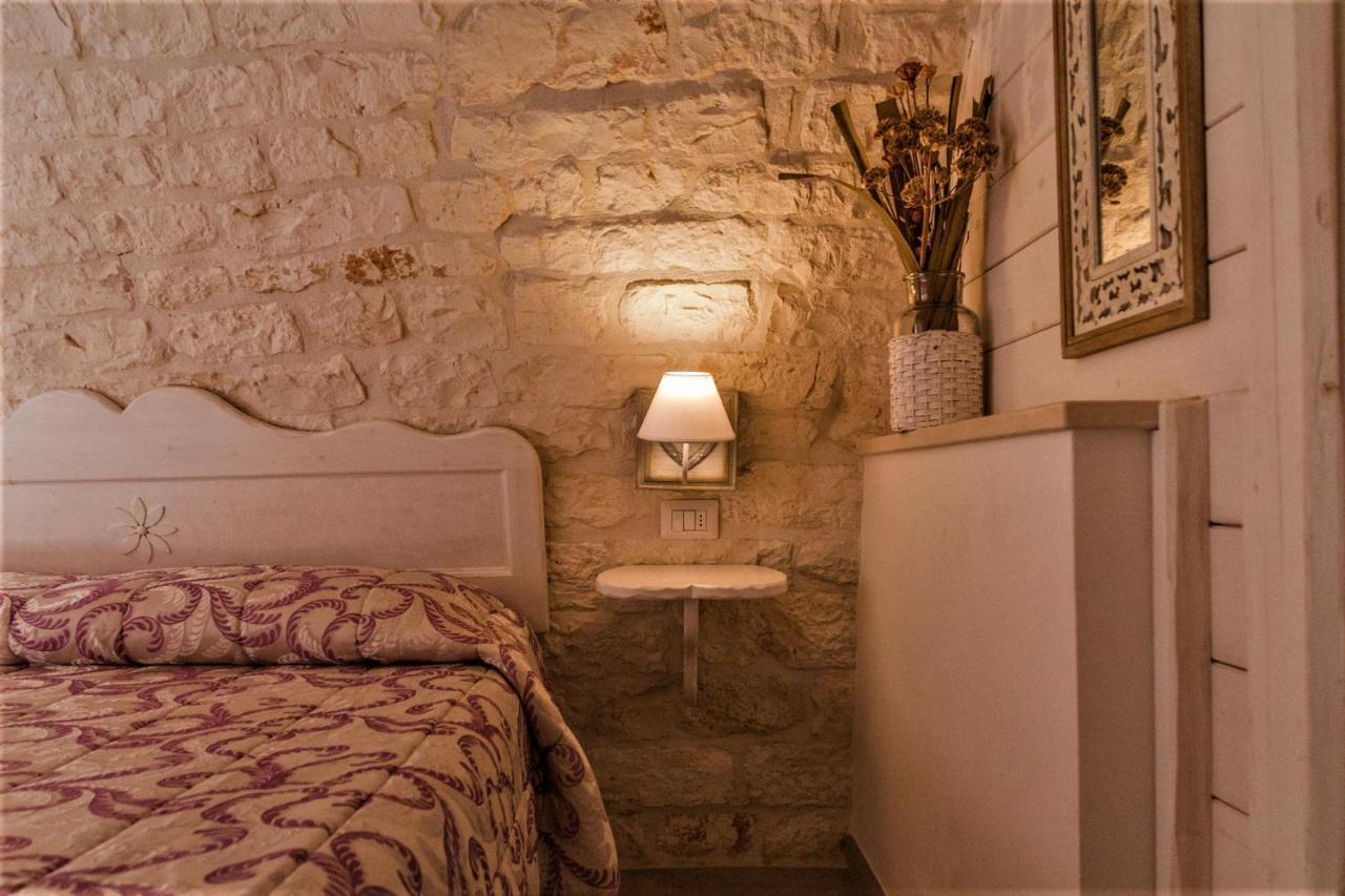 Bed and Breakfast Trulli Donna Isabella Locorotondo Exterior foto