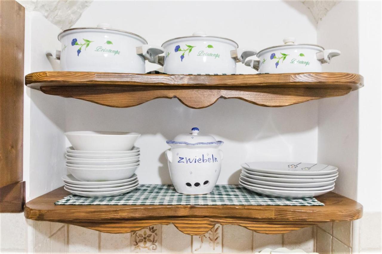 Bed and Breakfast Trulli Donna Isabella Locorotondo Exterior foto