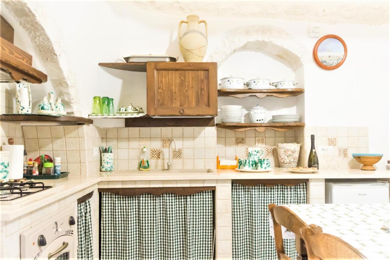 Bed and Breakfast Trulli Donna Isabella Locorotondo Exterior foto