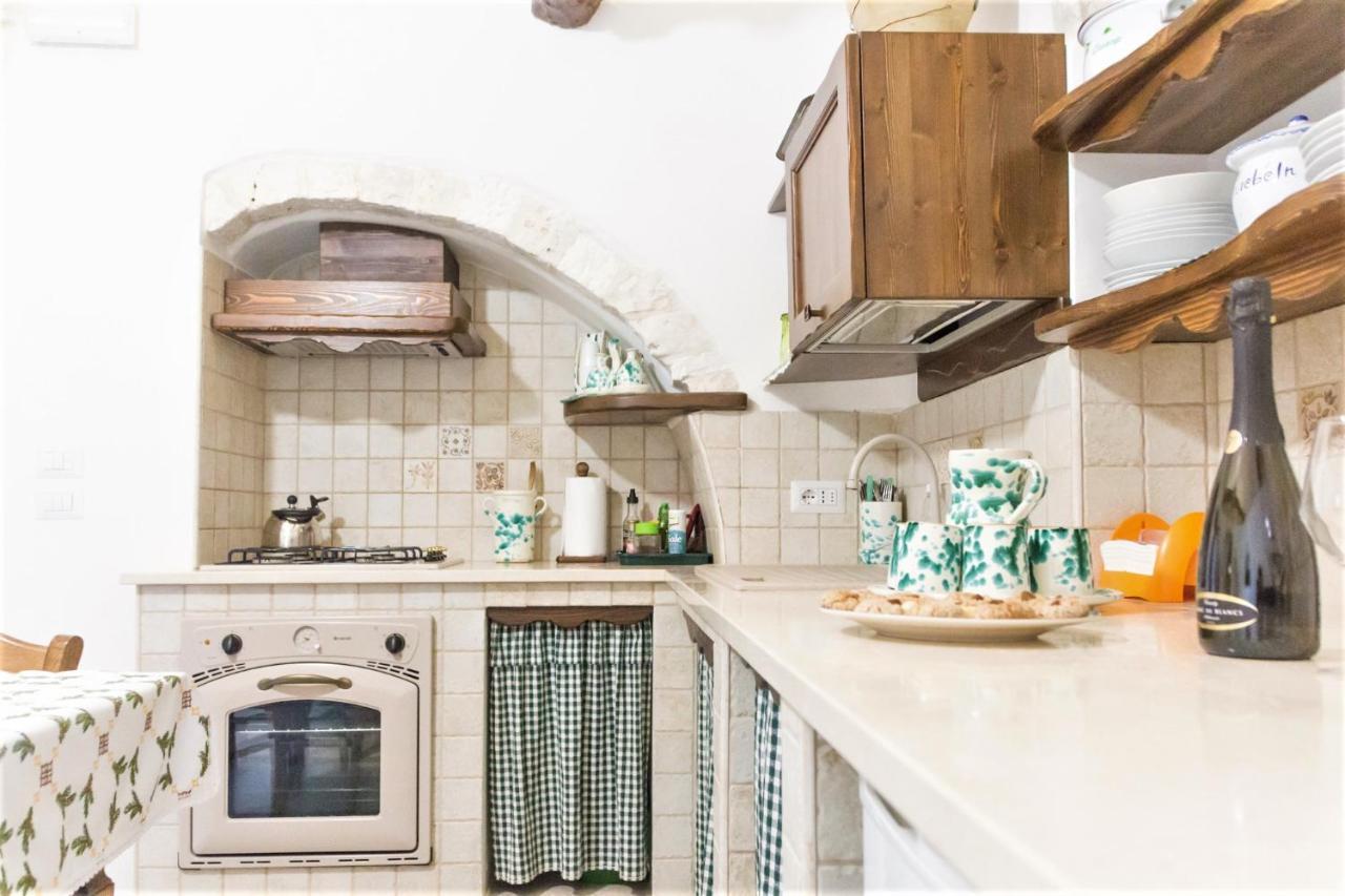 Bed and Breakfast Trulli Donna Isabella Locorotondo Exterior foto