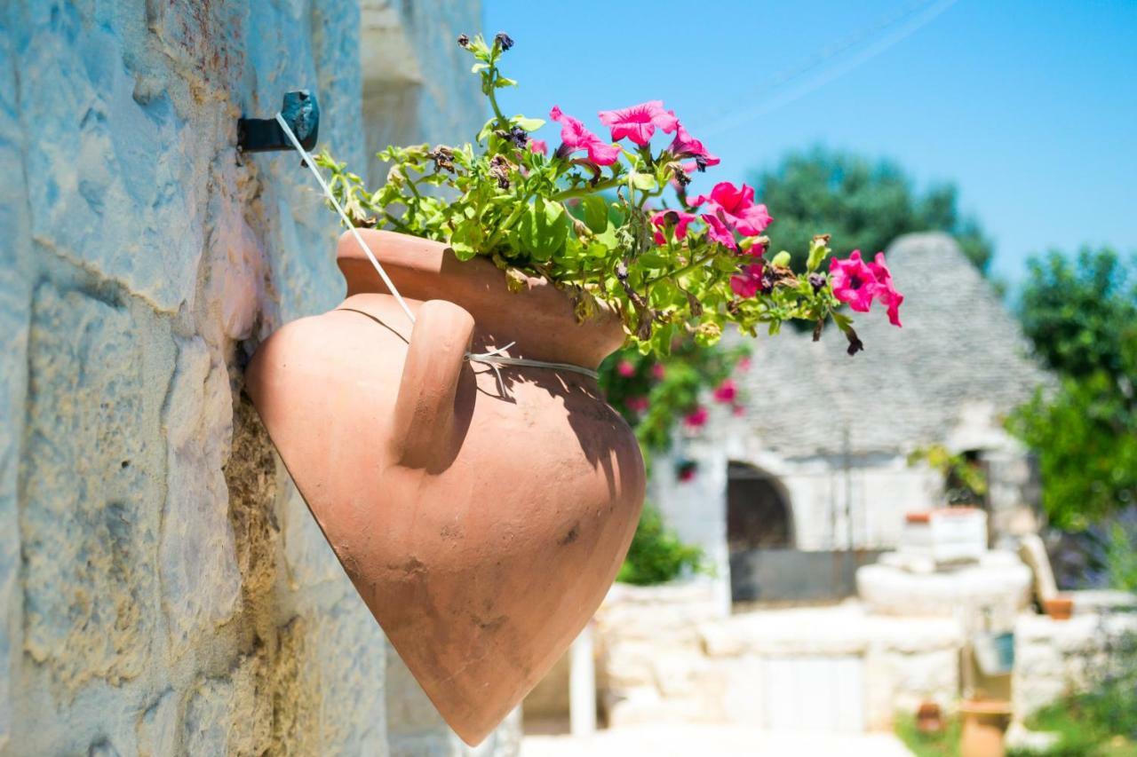 Bed and Breakfast Trulli Donna Isabella Locorotondo Exterior foto