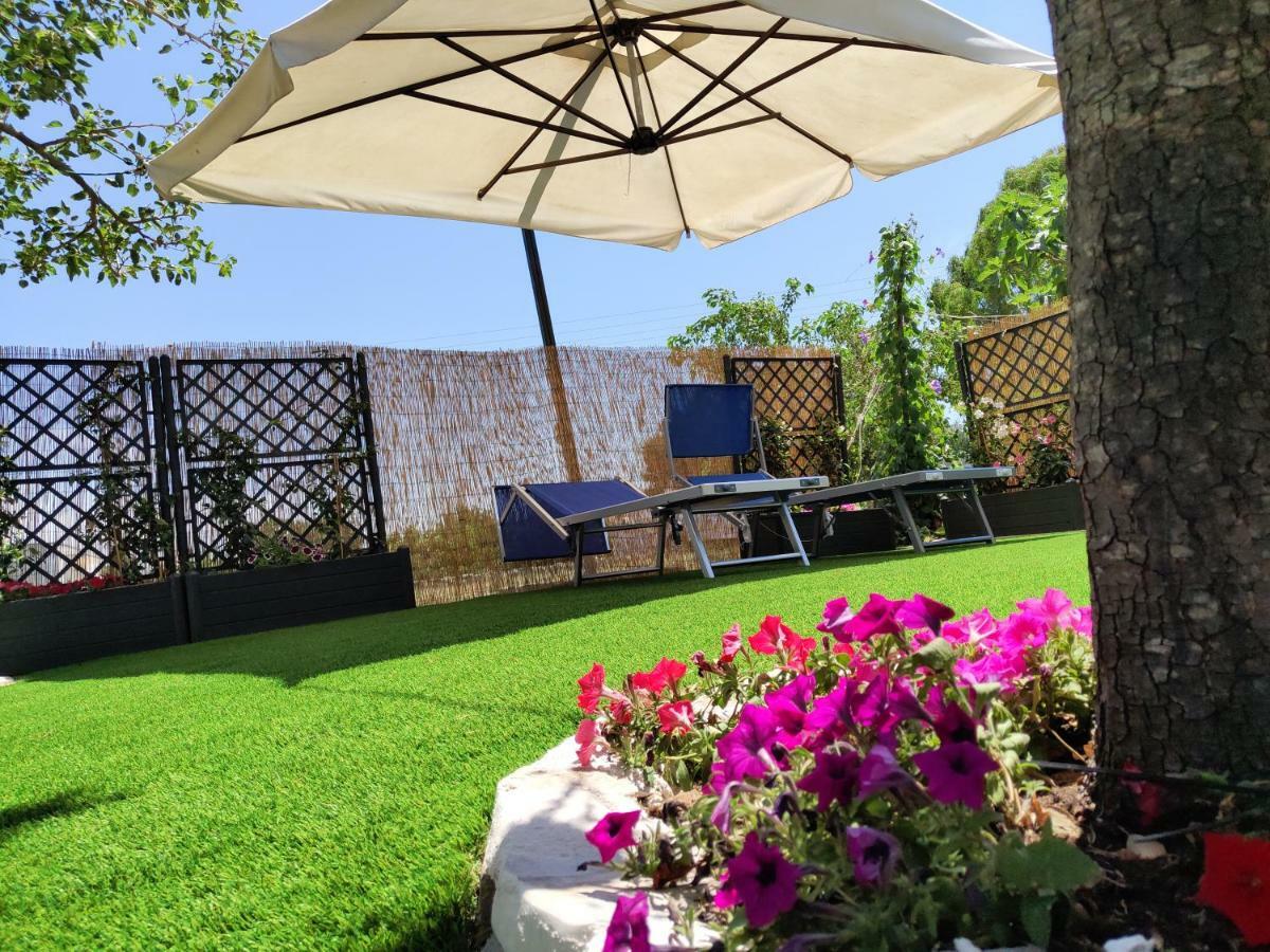 Bed and Breakfast Trulli Donna Isabella Locorotondo Exterior foto